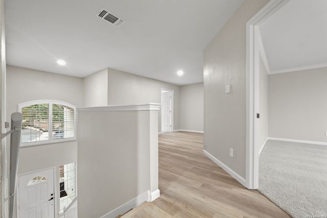 12323 Stable Pond Dr, San Antonio, TX 78249