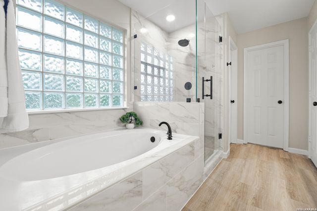 12323 Stable Pond Dr, San Antonio, TX 78249