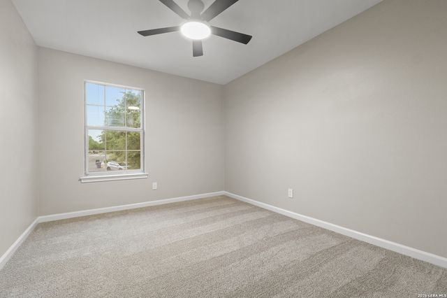 12323 Stable Pond Dr, San Antonio, TX 78249