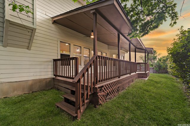 12323 Stable Pond Dr, San Antonio, TX 78249