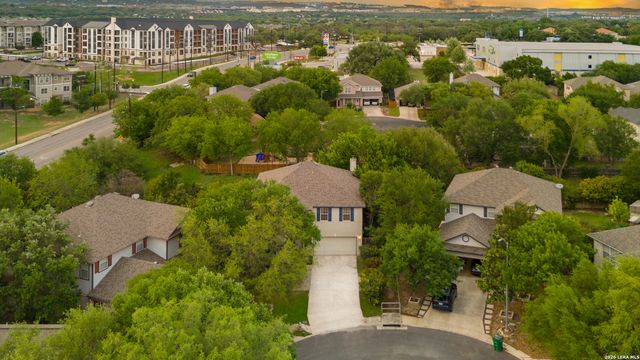 12323 Stable Pond Dr, San Antonio, TX 78249