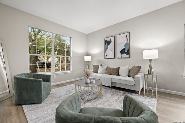 12323 Stable Pond Dr, San Antonio, TX 78249