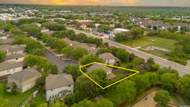 12323 Stable Pond Dr, San Antonio, TX 78249