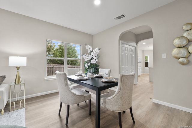 12323 Stable Pond Dr, San Antonio, TX 78249