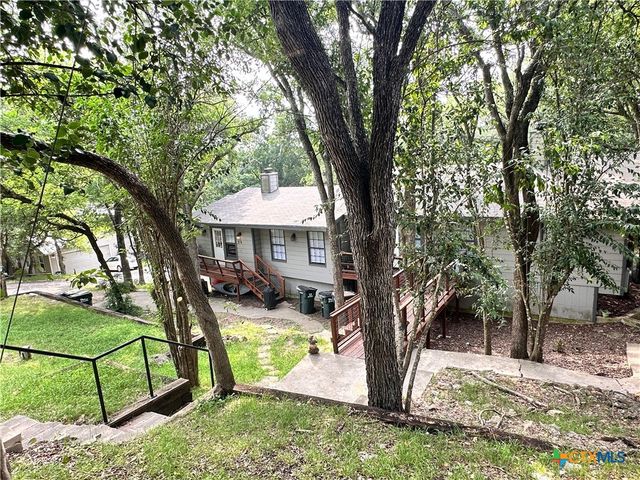 901 Hillyer Street, San Marcos, TX 78666