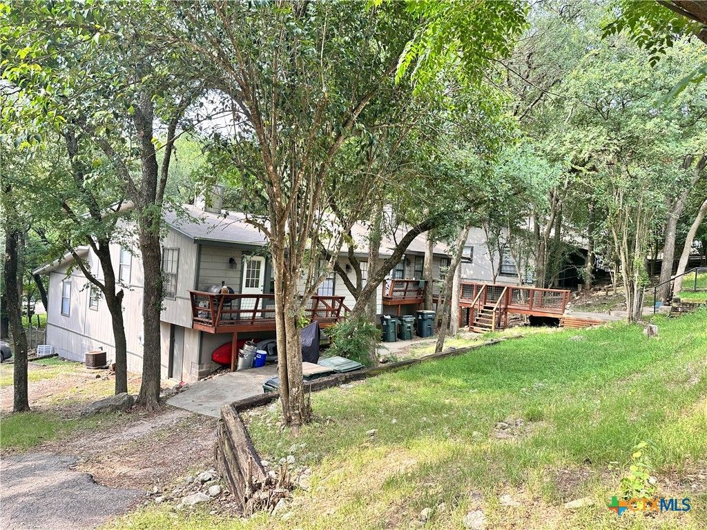 901 Hillyer Street, San Marcos, TX 78666