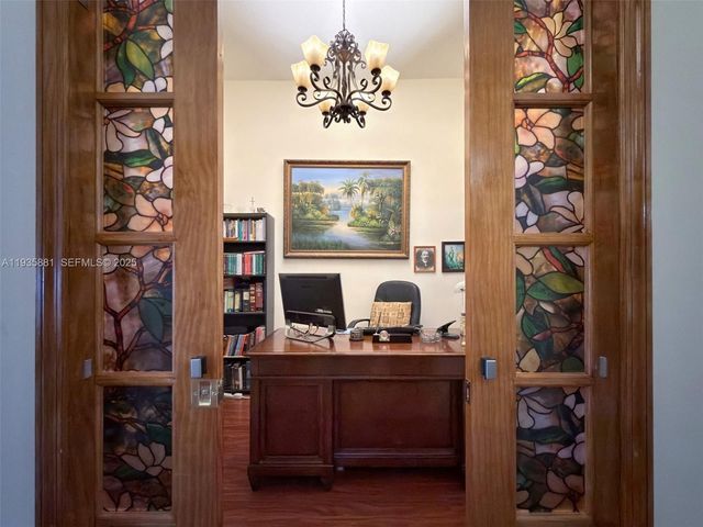 14220 SW 53rd St, Miami, FL 33175