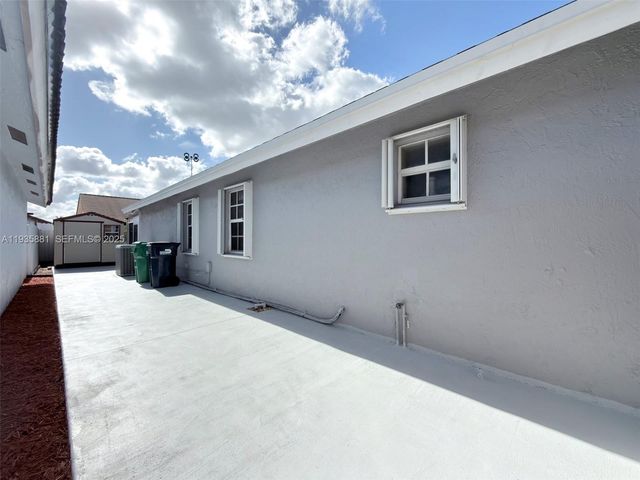 14220 SW 53rd St, Miami, FL 33175