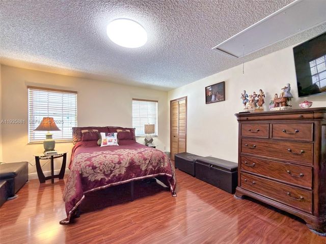 14220 SW 53rd St, Miami, FL 33175