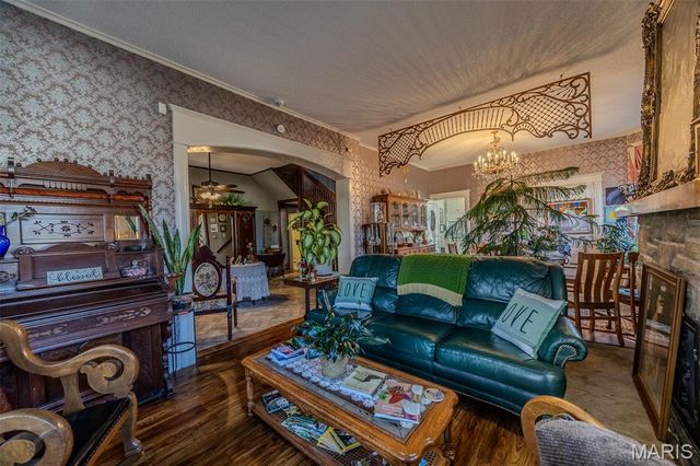 2001a Beck Lane, Lebanon, MO 65536