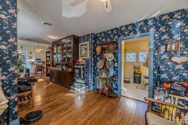 2001a Beck Lane, Lebanon, MO 65536