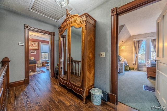 2001a Beck Lane, Lebanon, MO 65536