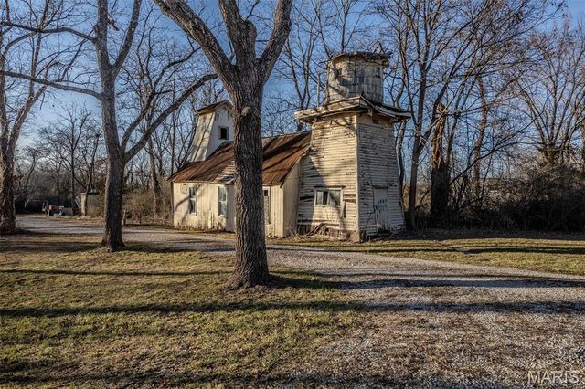 2001a Beck Lane, Lebanon, MO 65536