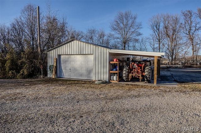 2001a Beck Lane, Lebanon, MO 65536