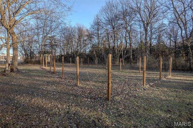 2001a Beck Lane, Lebanon, MO 65536