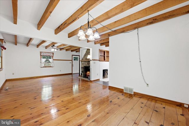 516 DEER CREEK RD, Winchester, VA 22602