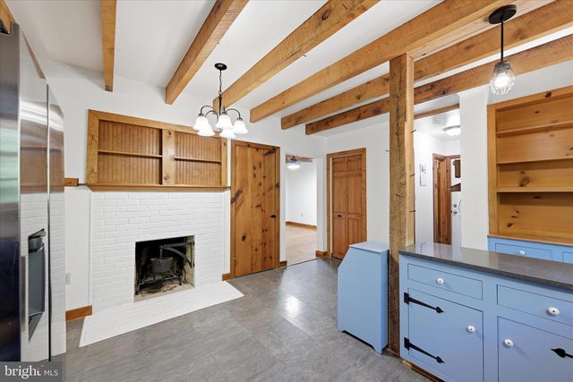 516 DEER CREEK RD, Winchester, VA 22602