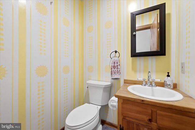 516 DEER CREEK RD, Winchester, VA 22602