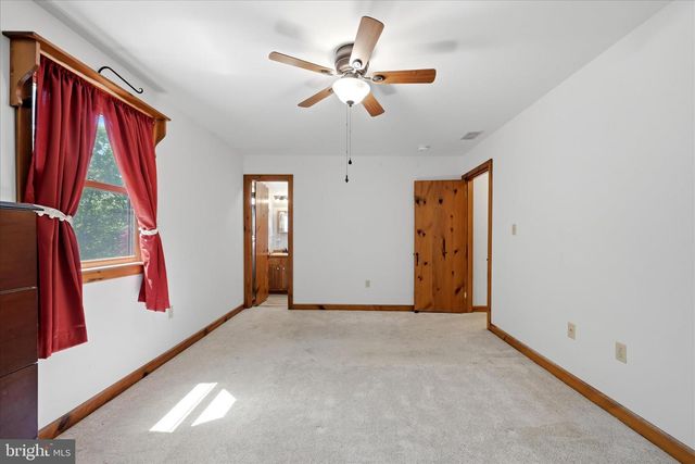 516 DEER CREEK RD, Winchester, VA 22602