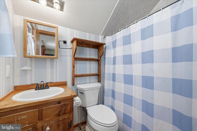 516 DEER CREEK RD, Winchester, VA 22602