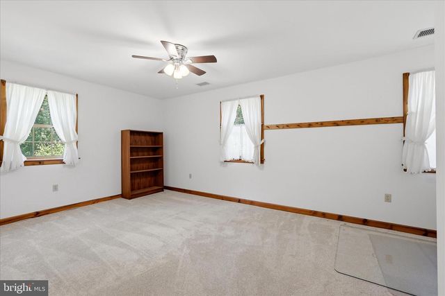 516 DEER CREEK RD, Winchester, VA 22602