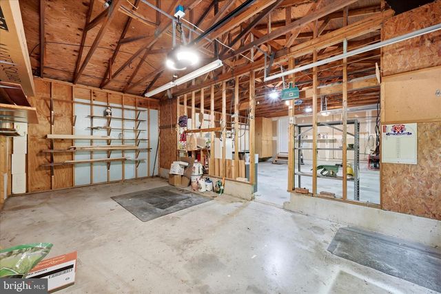 516 DEER CREEK RD, Winchester, VA 22602