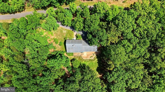 516 DEER CREEK RD, Winchester, VA 22602