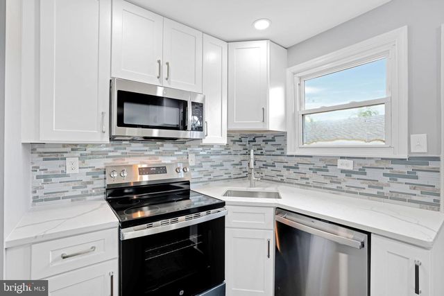 500 47TH PL NE, Washington, DC 20019