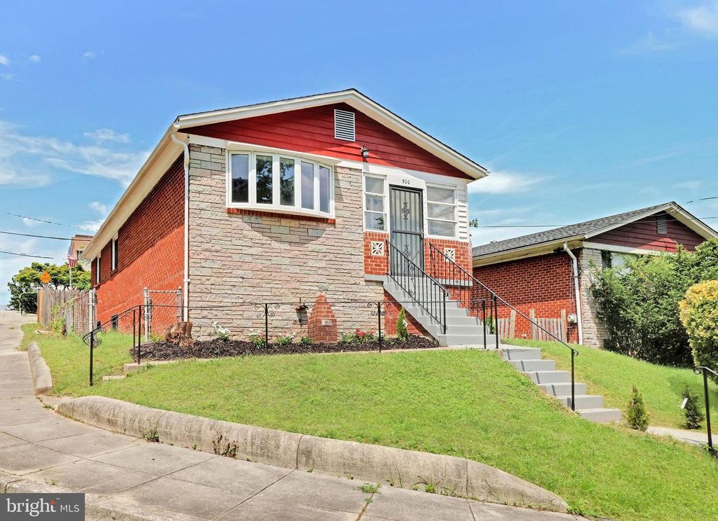 500 47TH PL NE, Washington, DC 20019