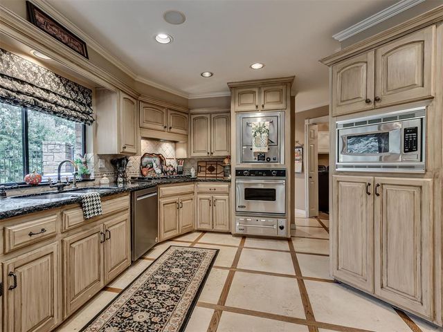 1902 Pin Oak Circle, Norman, OK 73072