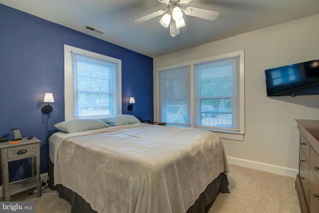 514 FRANKLIN ST, Colonial Beach, VA 22443