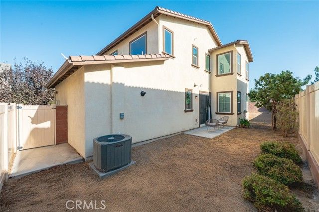 8661 Bay Laurel St, Chino, CA 91708