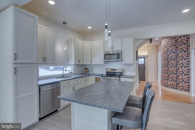 410 WEST ST, Clayton, DE 19938