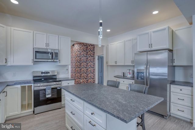 410 WEST ST, Clayton, DE 19938