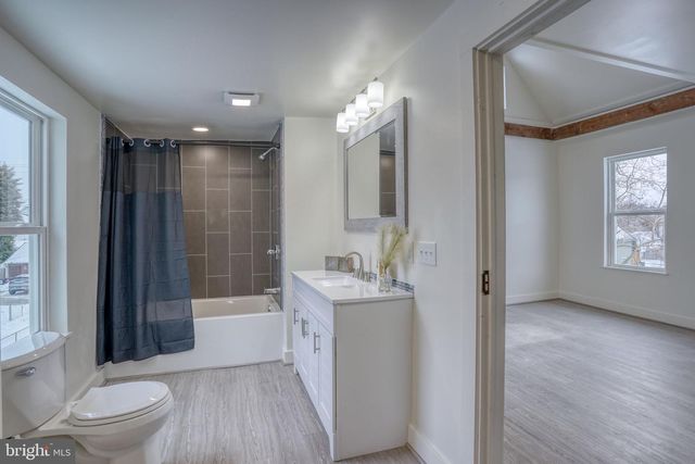 410 WEST ST, Clayton, DE 19938