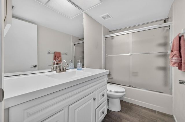 9860 62ND TERRACE N 1048, St Petersburg, FL 33708