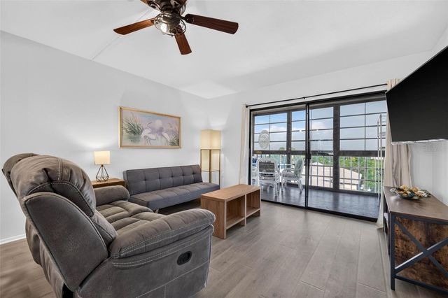 9860 62ND TERRACE N 1048, St Petersburg, FL 33708