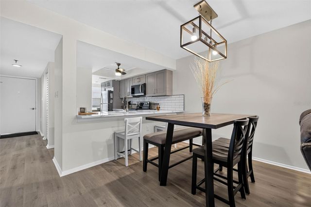 9860 62ND TERRACE N 1048, St Petersburg, FL 33708
