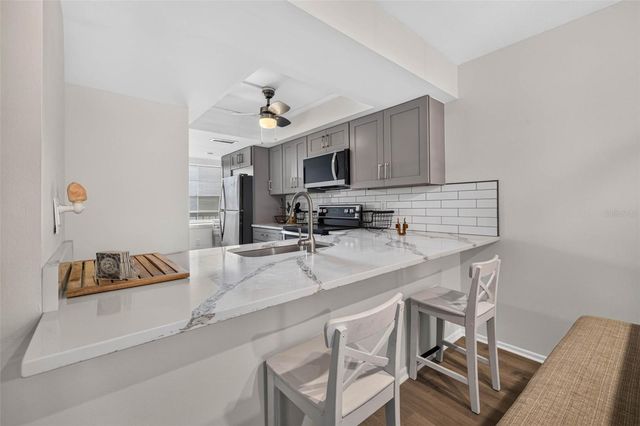 9860 62ND TERRACE N 1048, St Petersburg, FL 33708