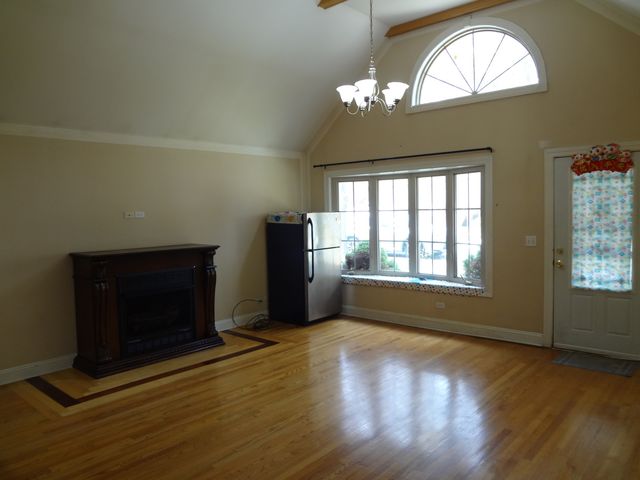 5057 W 32nd Place, Cicero, IL 60804