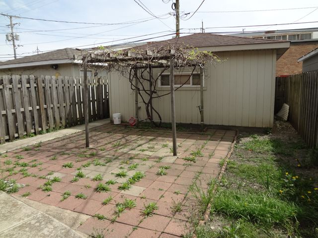 5057 W 32nd Place, Cicero, IL 60804