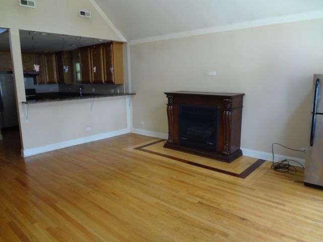 5057 W 32nd Place, Cicero, IL 60804