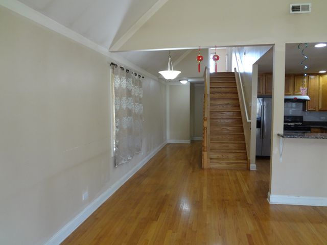 5057 W 32nd Place, Cicero, IL 60804