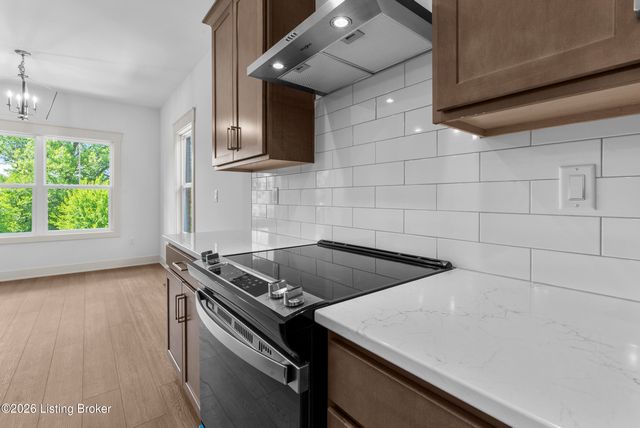 4642 Red Tail Ridge, Charlestown, IN 47111