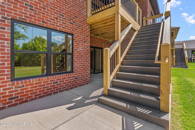 4642 Red Tail Ridge, Charlestown, IN 47111