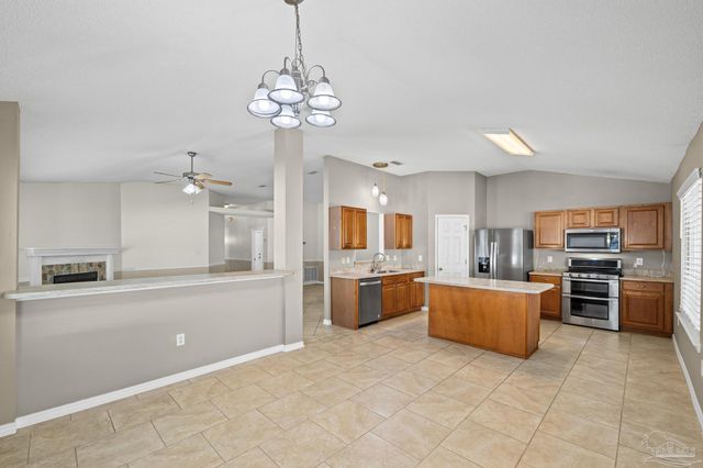 8778 Faye Ct, Navarre, FL 32566