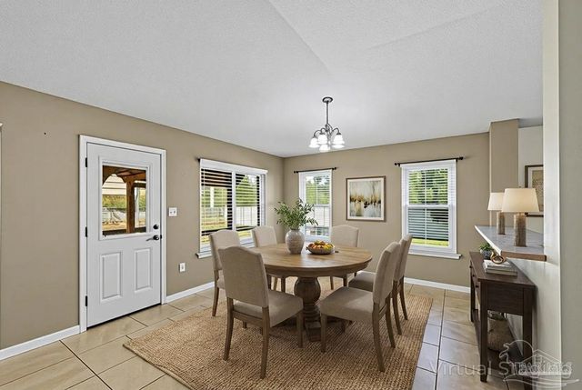 8778 Faye Ct, Navarre, FL 32566