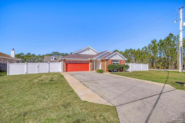 8778 Faye Ct, Navarre, FL 32566