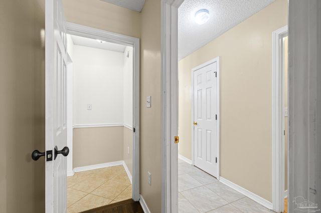 8778 Faye Ct, Navarre, FL 32566