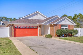 8778 Faye Ct, Navarre, FL 32566